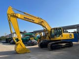 2019 Komatsu PC400-8 crawler excavator, side view