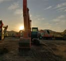 Гусеничний екскаватор Hitachi ZX210