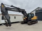 2009 Volvo EC240 CNL crawler excavator, side view