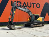 2018 Volvo EC220EL crawler excavator side view