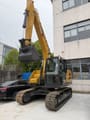2026 XCMG XE135 crawler excavator, front three-quarter view