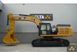 2020 Caterpillar 352F crawler excavator side view