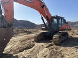 2019 Doosan DH520LC-9C crawler excavator, front three-quarter view