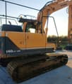 2016 Hyundai R140LC-9A crawler excavator side view