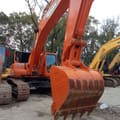2018 Doosan 420-7 excavator, front view of boom and bucket