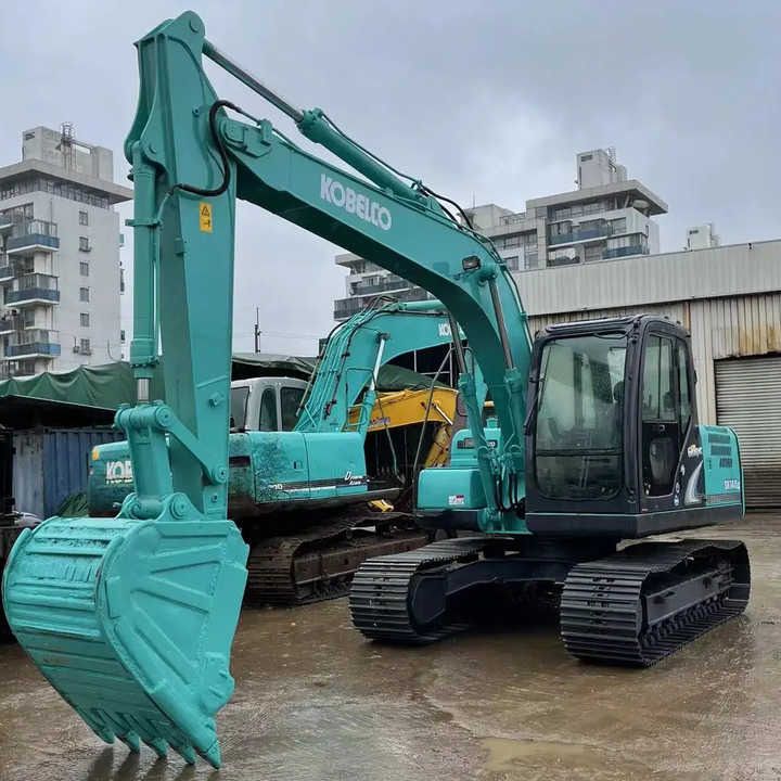 2011 Kobelco SK140-8 crawler excavator, front three-quarter view