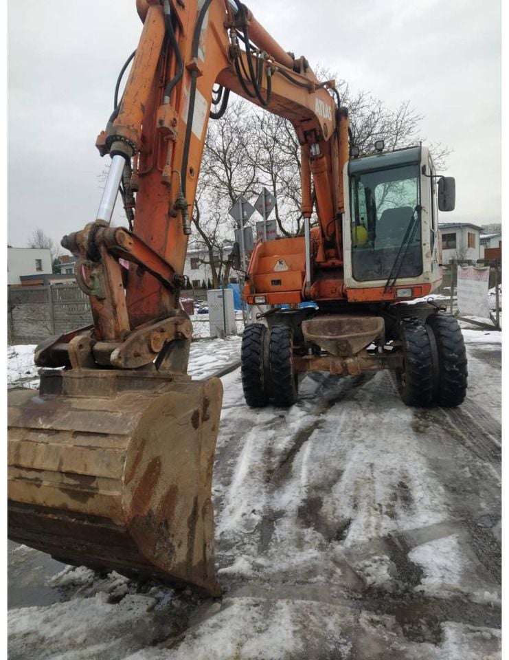 2001 Atlas 1404K wheel excavator, front view