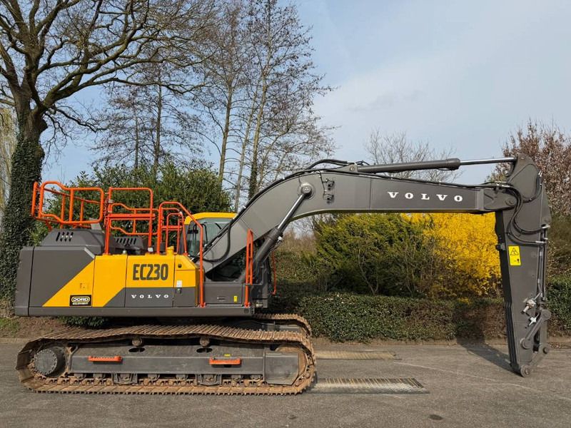 2025 Volvo EC230 crawler excavator, side view