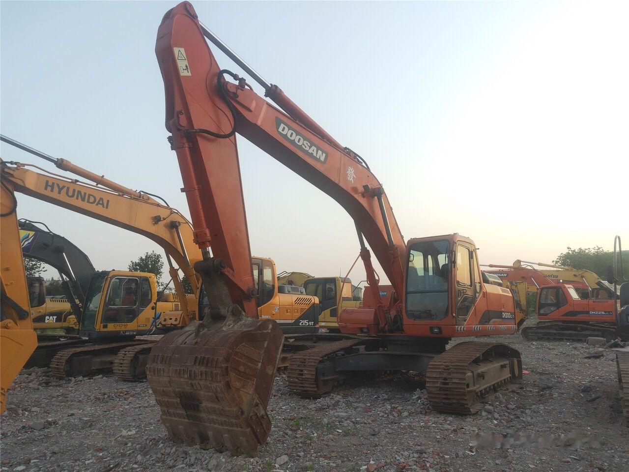 2017 Doosan DH300LC-7 crawler excavator, front three-quarter view