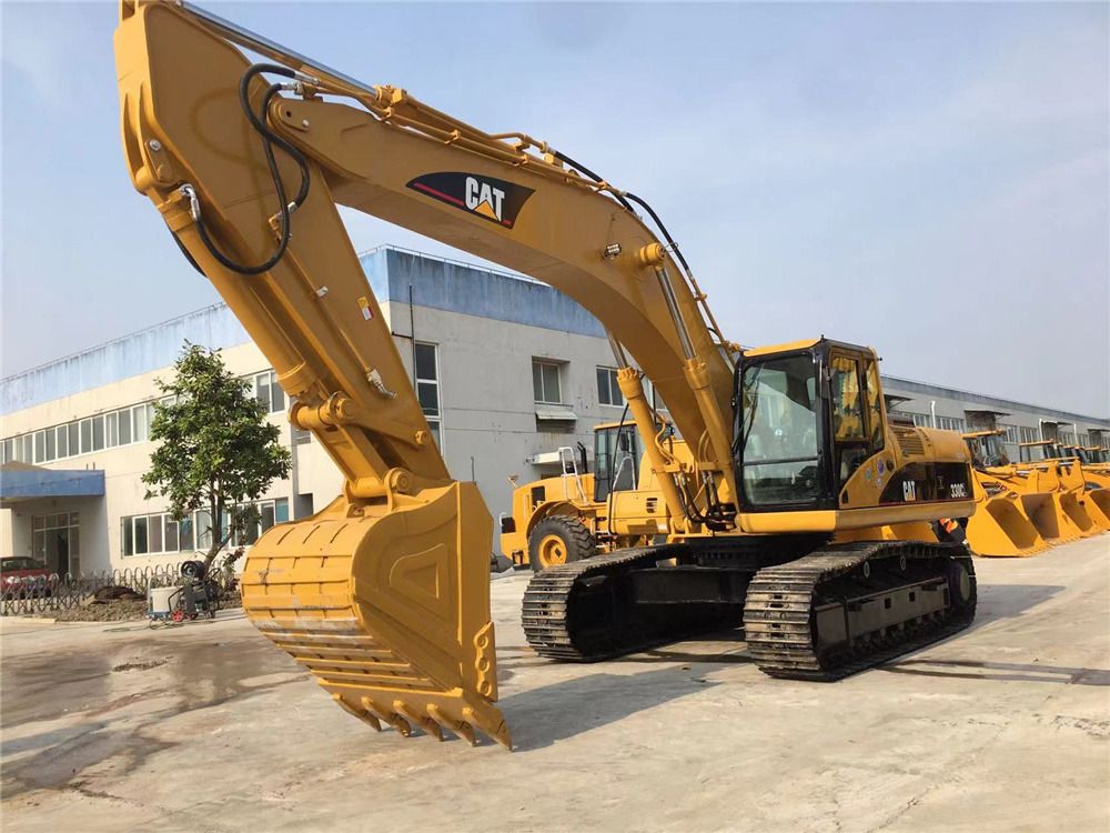 2019 Caterpillar 330CL crawler excavator, front three-quarter view