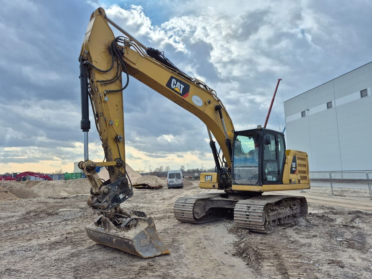 2018 Caterpillar 320GC crawler excavator, side view