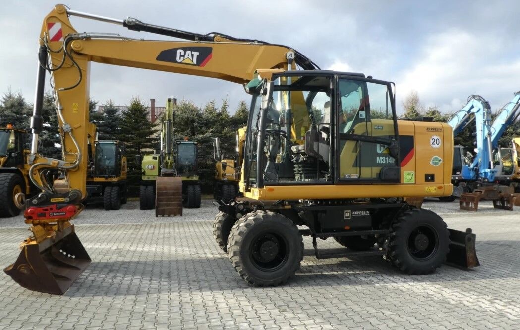2019 Caterpillar M314F wheel excavator, side view