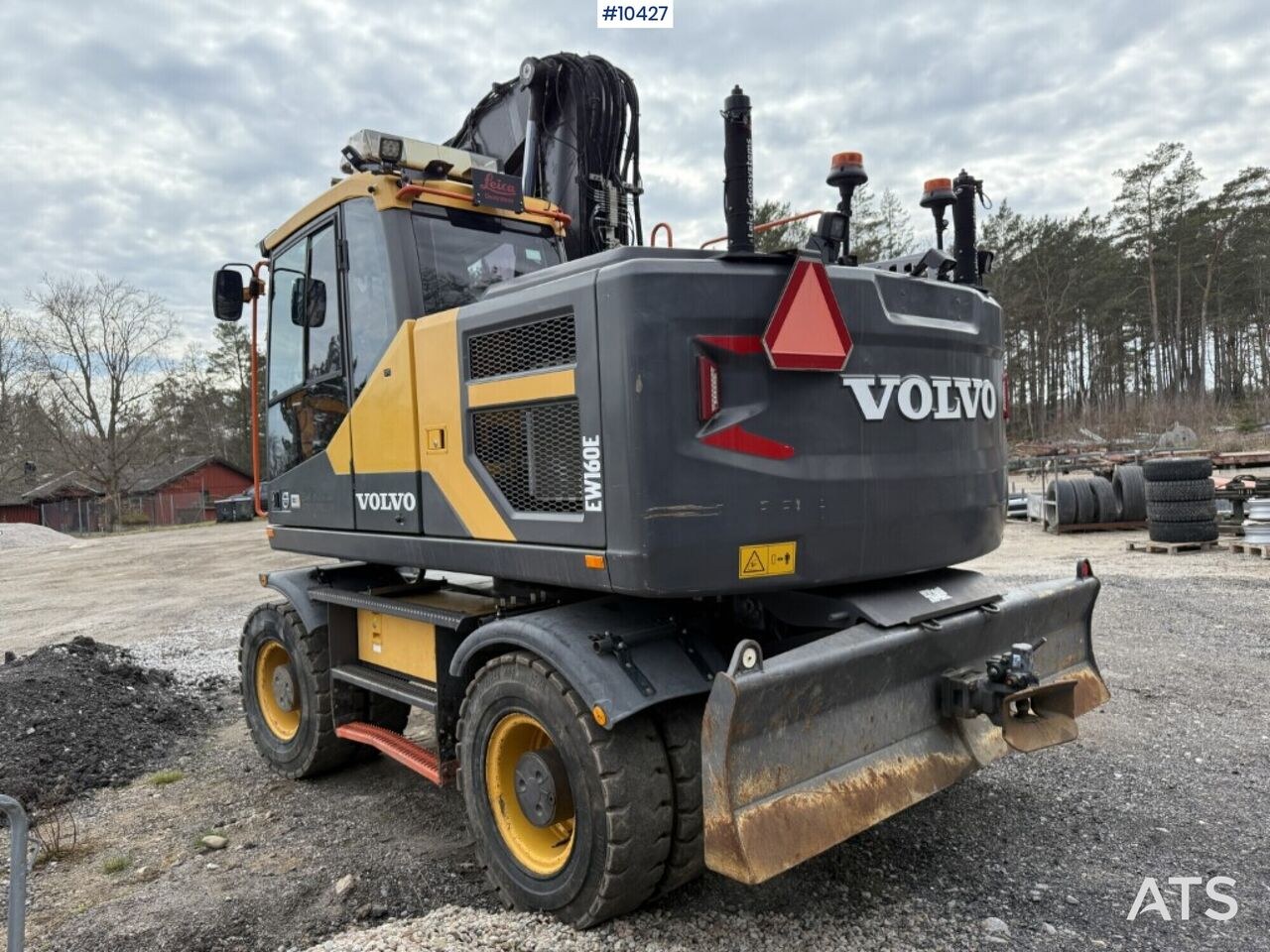 2018 Volvo EW160E wheel excavator, rear three-quarter view