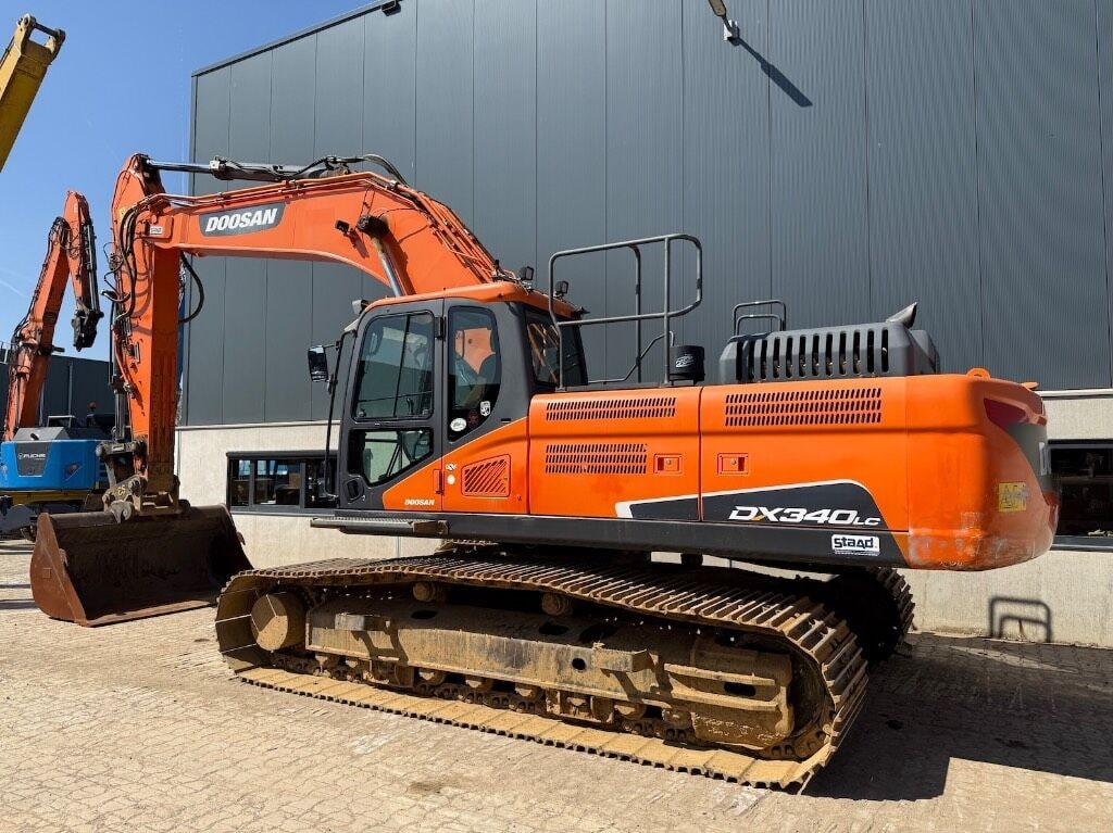 2018 Doosan DX340LC crawler excavator side view