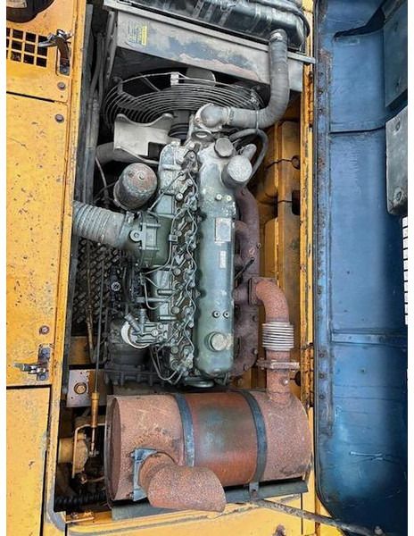 2006 Hyundai 210-LC-3 engine compartment view 2006 Hyundai 210-LC-3 engine compartment view