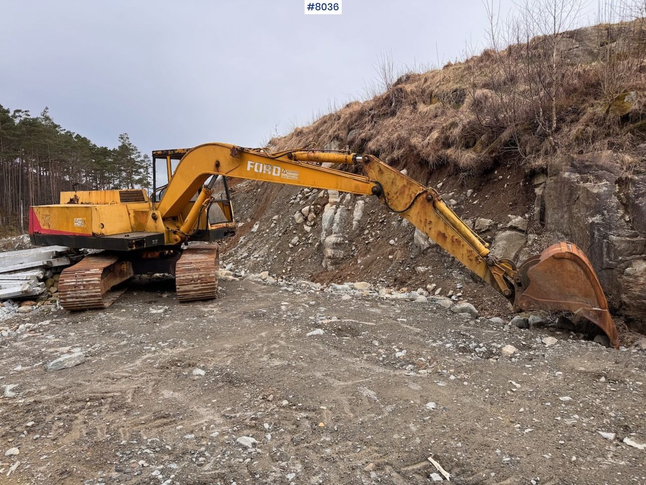 1980 Ford H45 excavator, side view