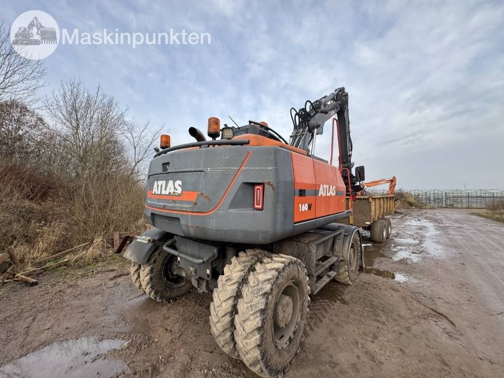 2014 Atlas 160W wheel excavator, rear three-quarter view