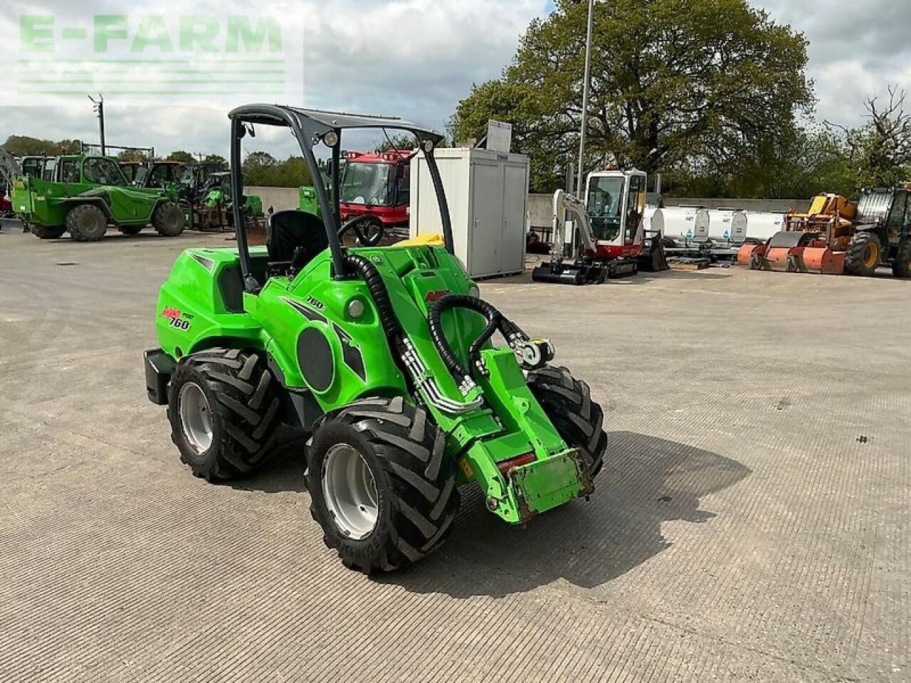 2023 Avant 760I mini excavator, front three-quarter view