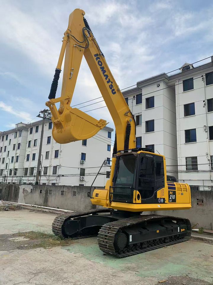 2021 Komatsu PC210 LC crawler excavator, side view