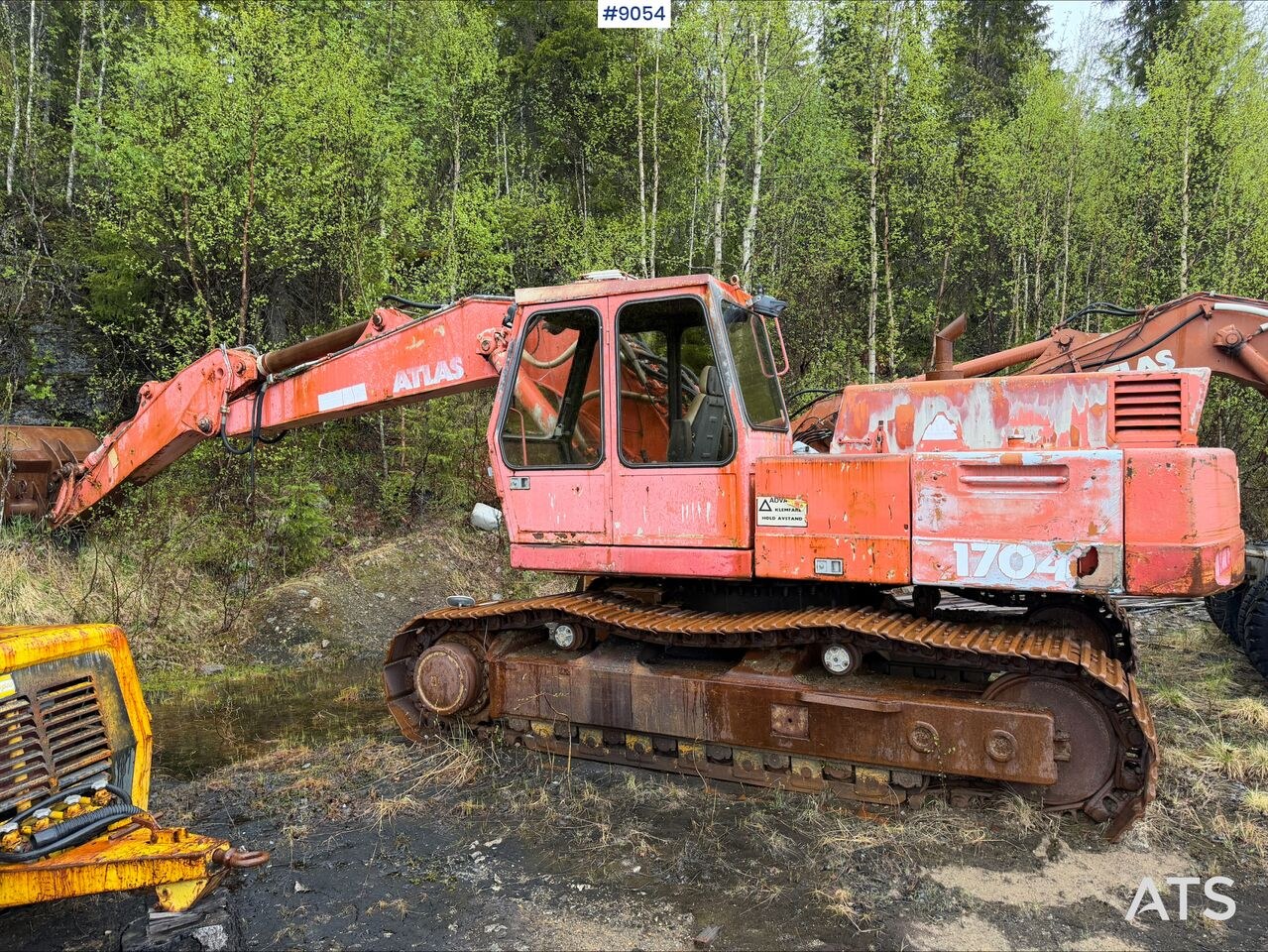 1990 Atlas 1704HD