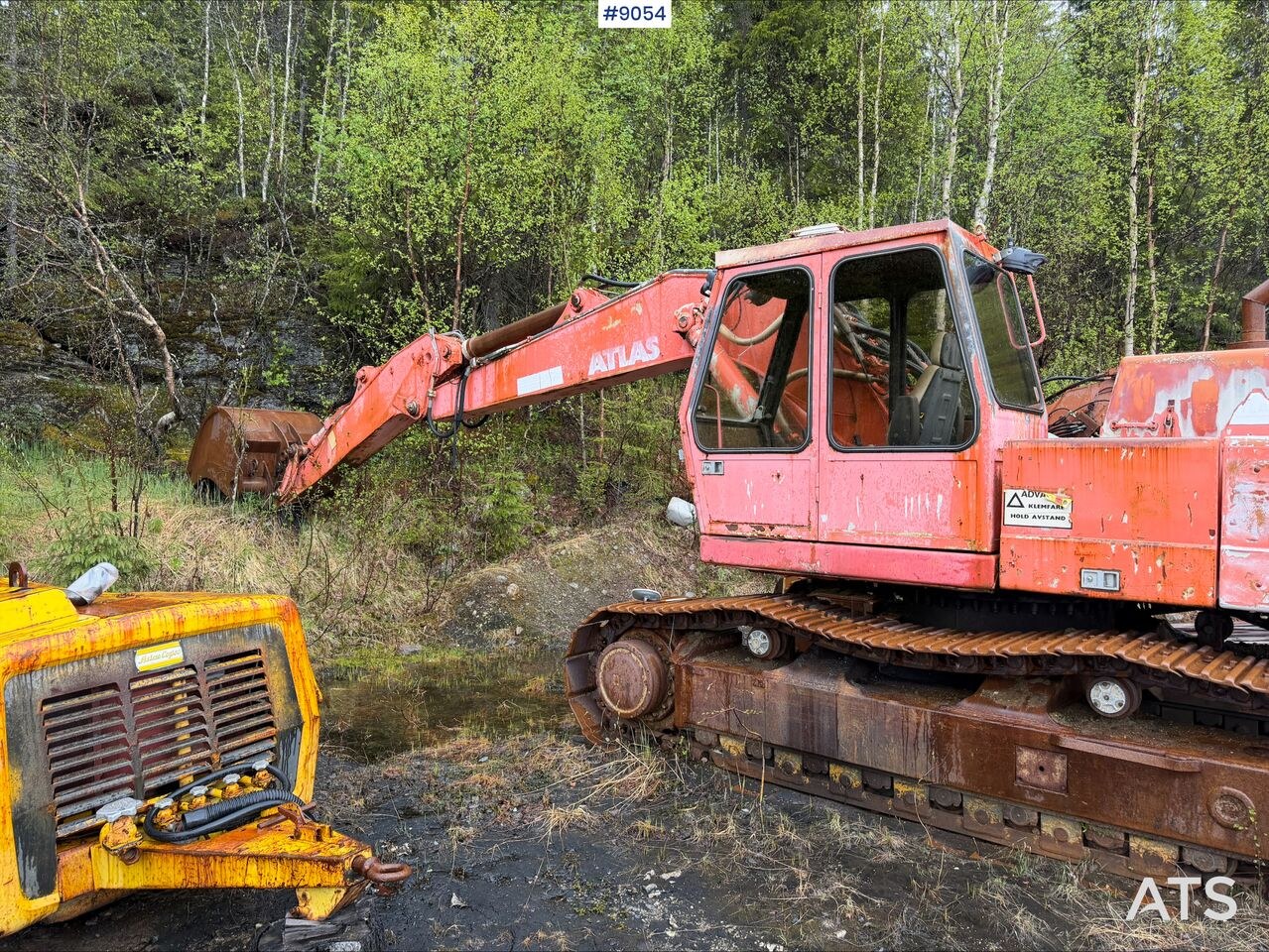 1990 Atlas 1704HD