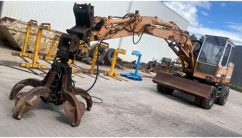1990 Liebherr A 900 Wheel Excavator 1990 Liebherr A 900 Wheel Excavator