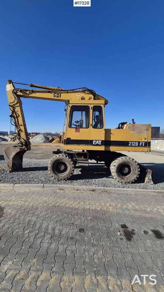 1995 Caterpillar 212B FT Wheel Excavator 1995 Caterpillar 212B FT Wheel Excavator
