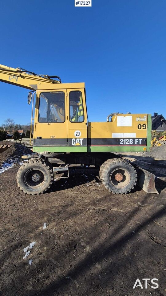 1996 Caterpillar 212B FT Wheel Excavator 1996 Caterpillar 212B FT Wheel Excavator