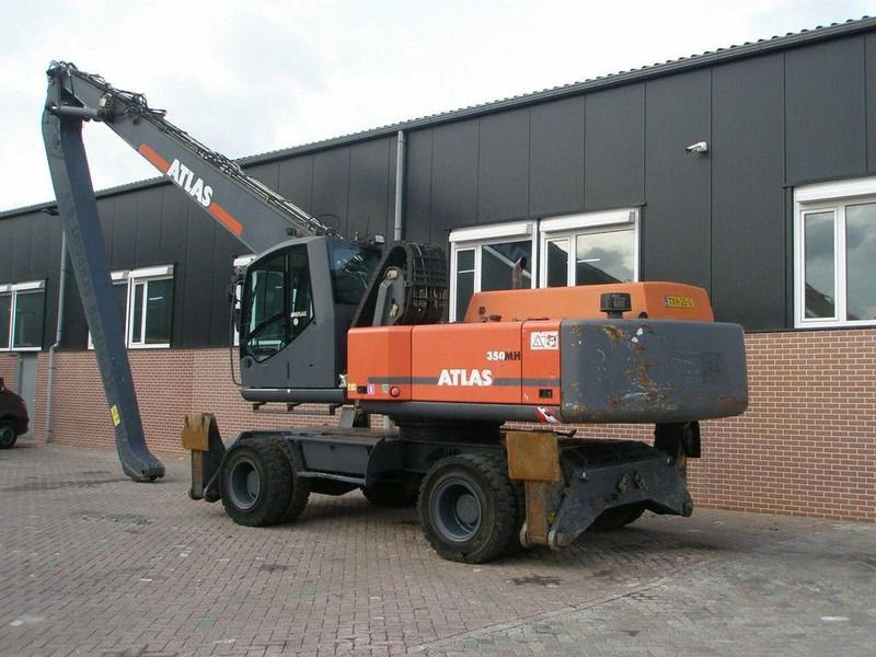 2015 Atlas 350MH material handler, side view