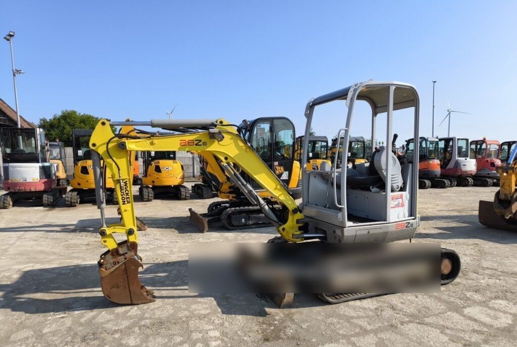 2011 Wacker Neuson 28Z3RD mini excavator, side view