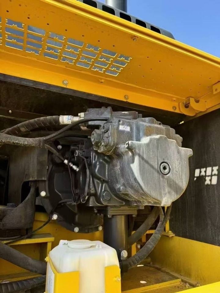 2023 Komatsu PC400-8 crawler excavator engine compartment detail