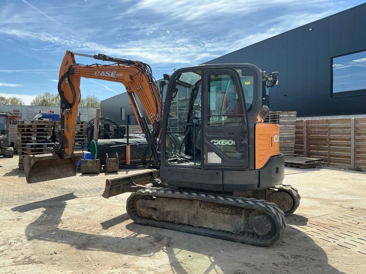 2017 CASE CX600 crawler excavator, side view