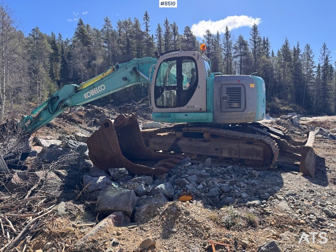 2001 Kobelco SK235SR