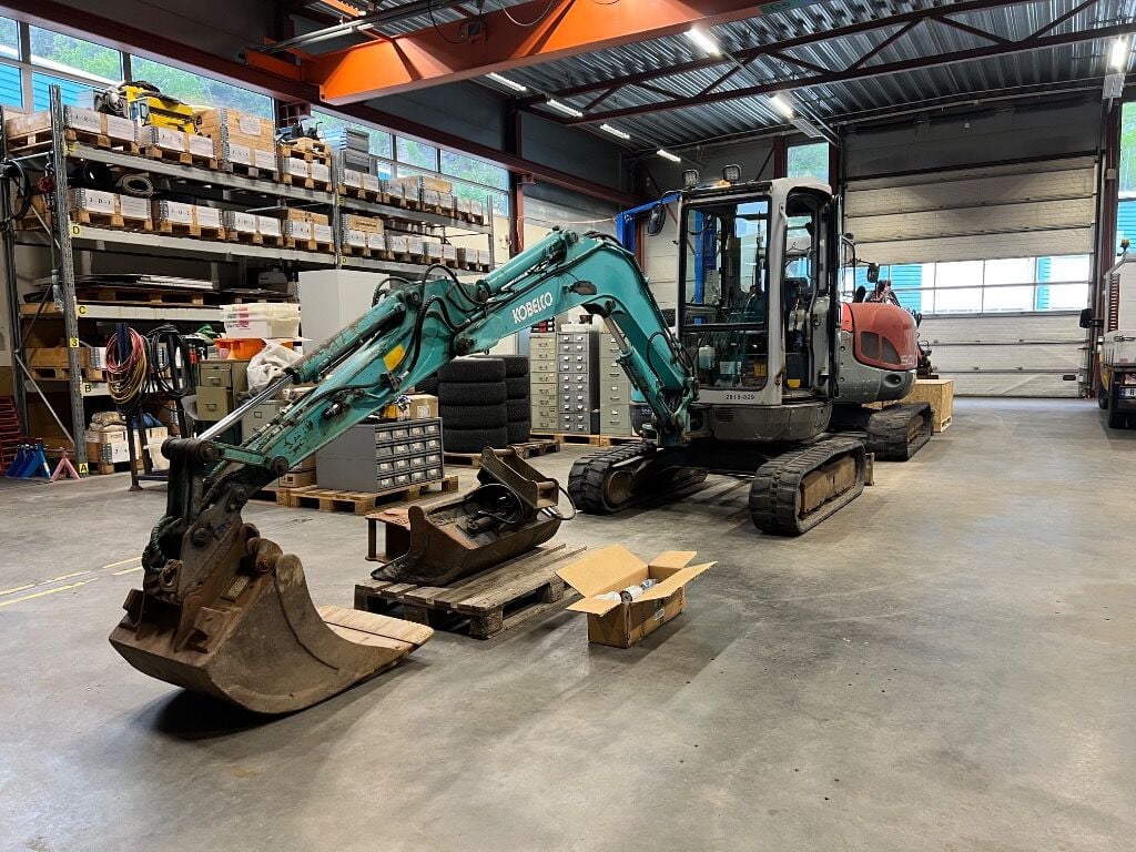 2001 Kobelco SK35SR-2