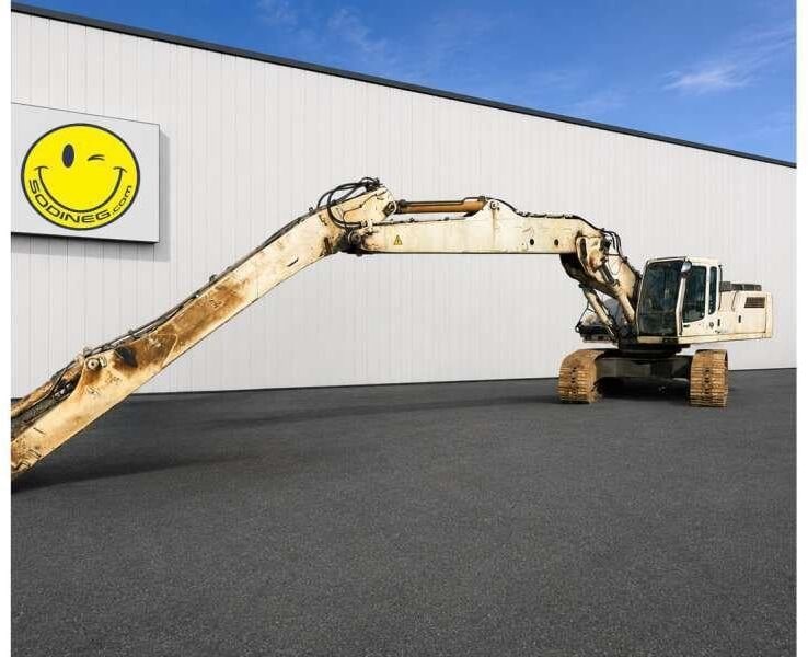 2002 Liebherr R944B Material Handler
