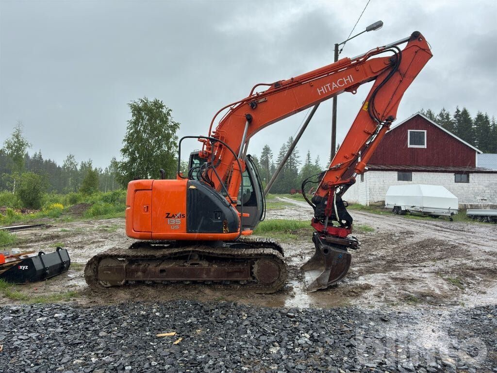 2004 Hitachi ZX135US Crawler Excavator