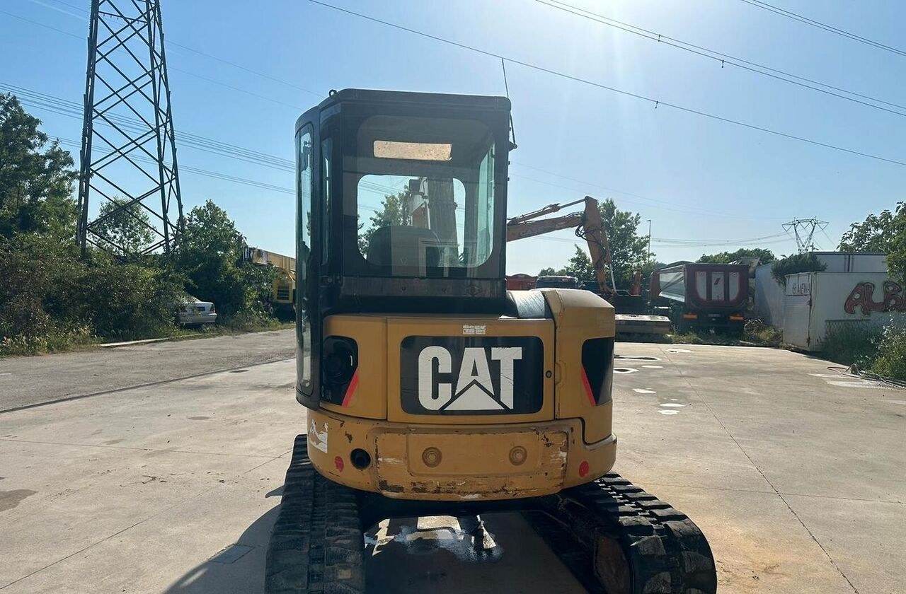 2006 Caterpillar 305C CR Mini Excavator 2006 Caterpillar 305C CR Mini Excavator