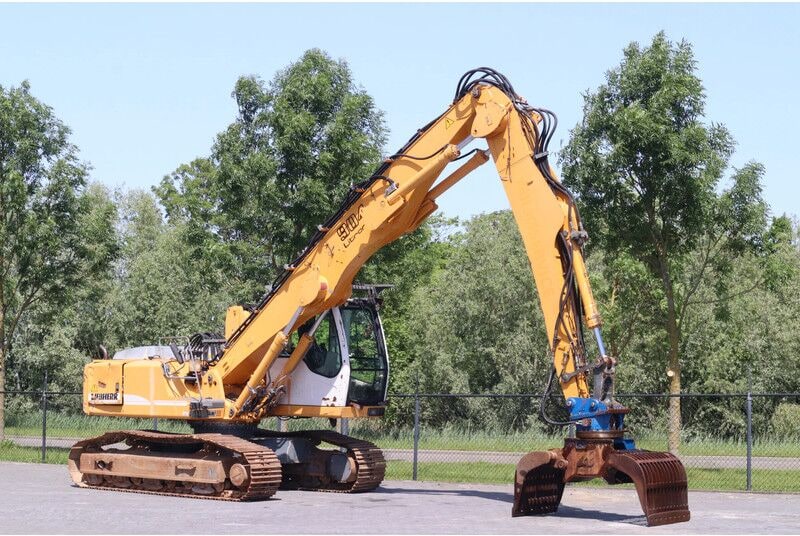 2006 Liebherr R904 C Material Handler 2006 Liebherr R904 C Material Handler