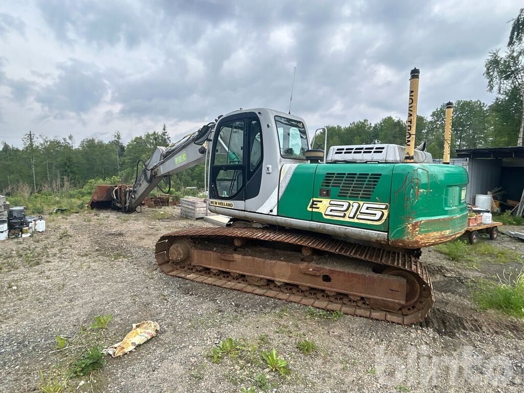 2006 New Holland E215 Crawler Excavator