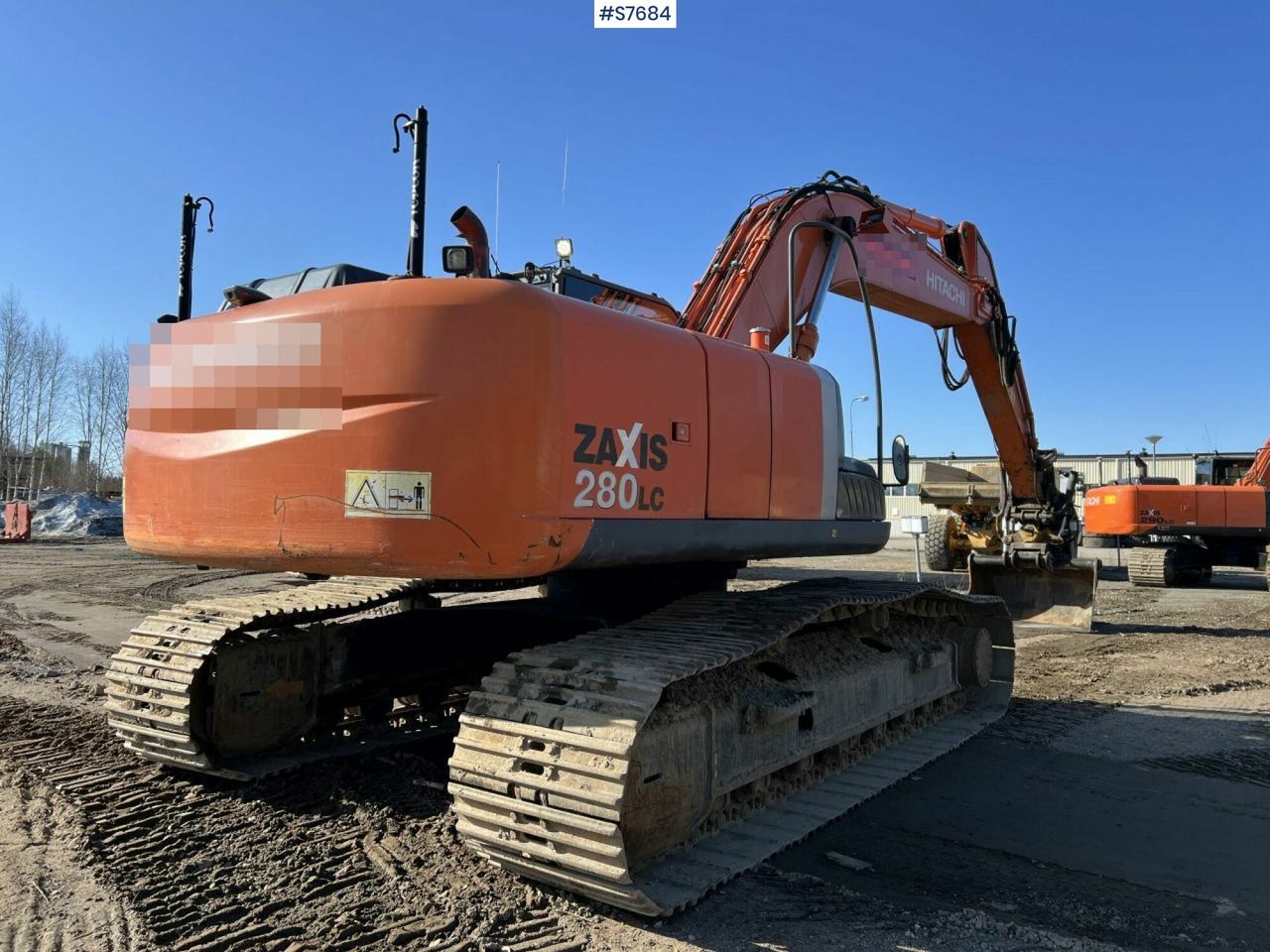 2008 Hitachi Zaxis 280LC crawler excavator, rear three-quarter view 2008 Hitachi Zaxis 280LC crawler excavator, rear three-quarter view