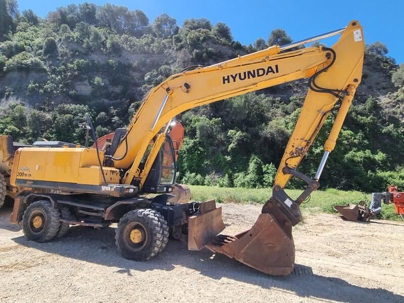 2008 Hyundai R200W-7A Wheel Excavator