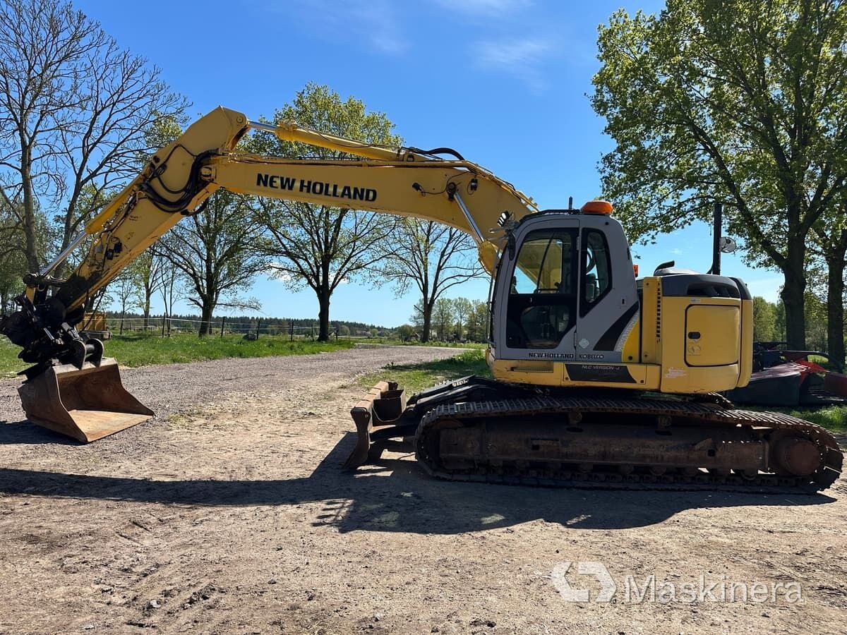 2008 New Holland E235BSR-2 Crawler Excavator 2008 New Holland E235BSR-2 Crawler Excavator