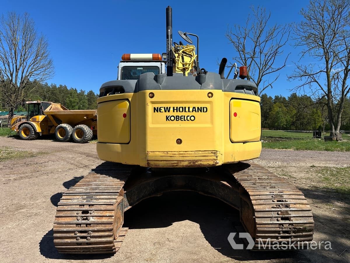 2008 New Holland E235BSR-2 Crawler Excavator 2008 New Holland E235BSR-2 Crawler Excavator
