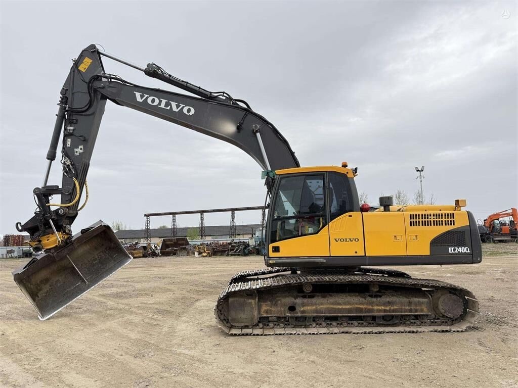 2009 Volvo EC240CL Crawler Excavator