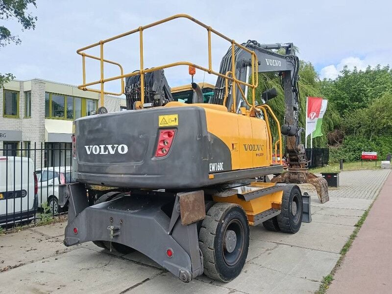 2009 Volvo EW160C Material Handler 2009 Volvo EW160C Material Handler