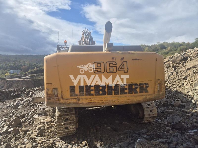 2010 Liebherr R964C crawler excavator rear view 2010 Liebherr R964C crawler excavator rear view
