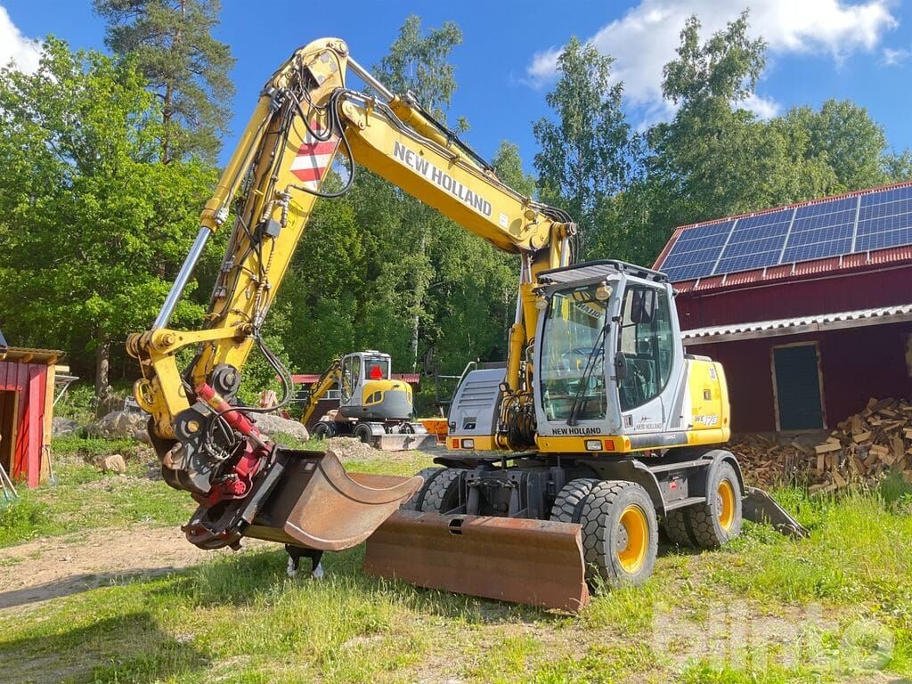 2010 New Holland WE170C Wheel Excavator