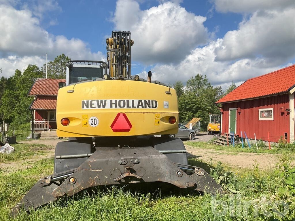2010 New Holland WE170C Wheel Excavator