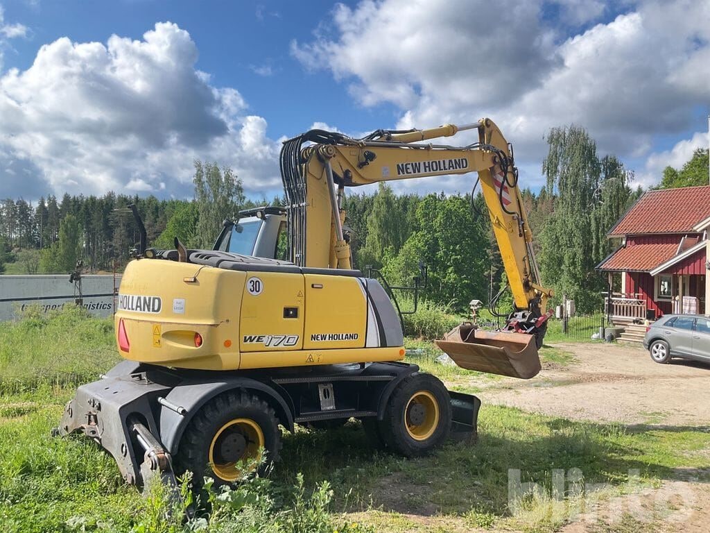 2010 New Holland WE170C Wheel Excavator
