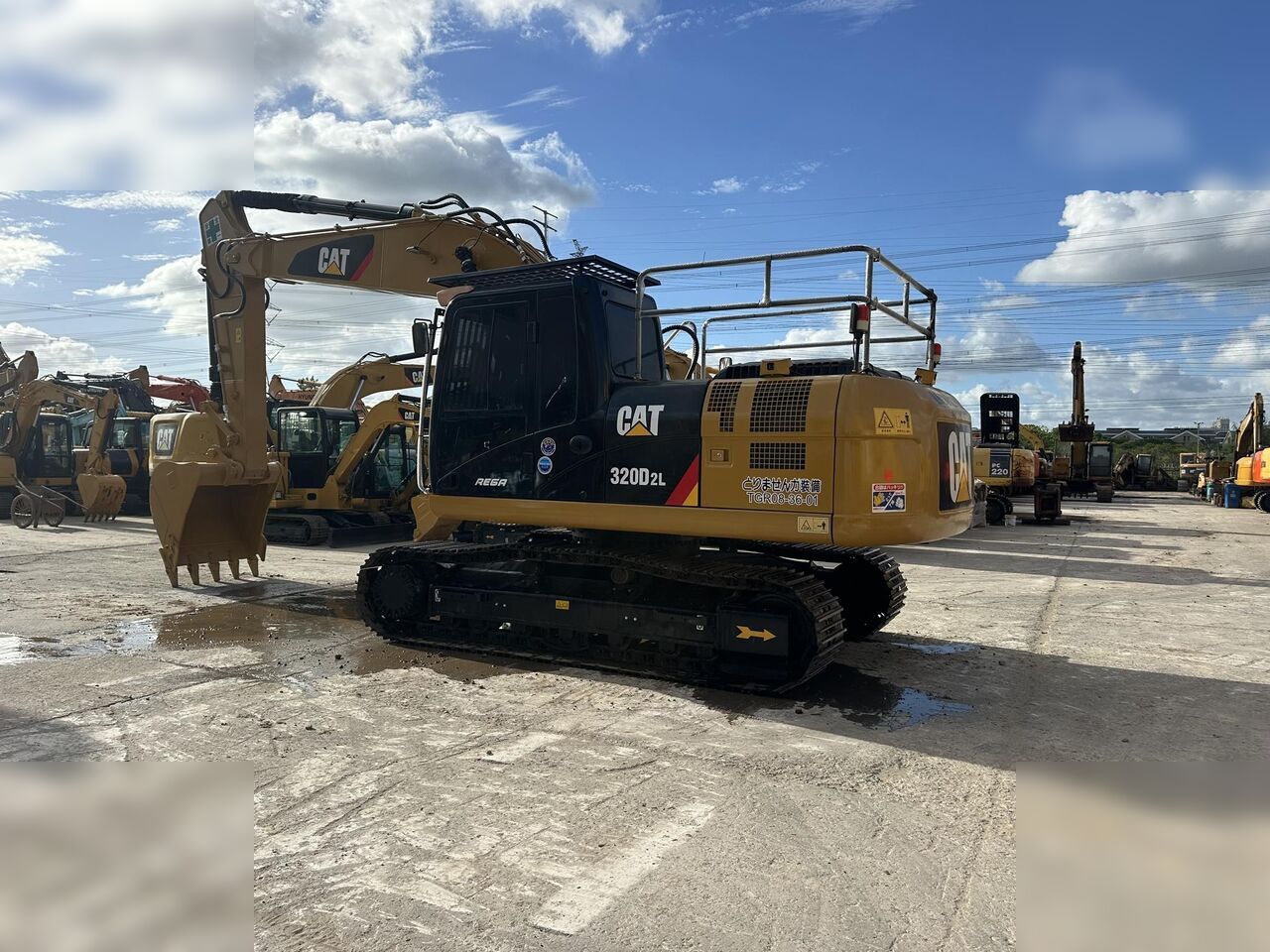 2011 Caterpillar 320D Crawler Excavator